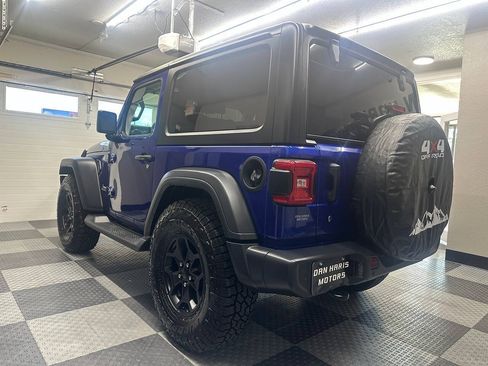 Used 2018 Jeep Wrangler Sport AWD/4WD image 13