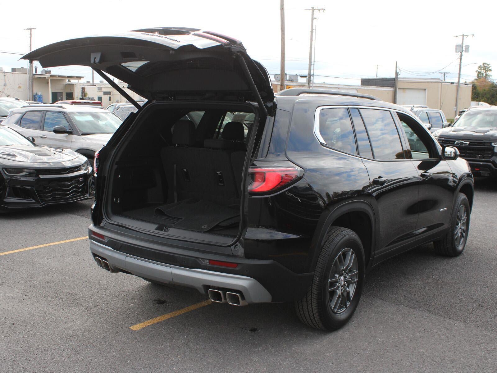 Certified 2026 GMC Acadia Elevation AWD/4WD image 7