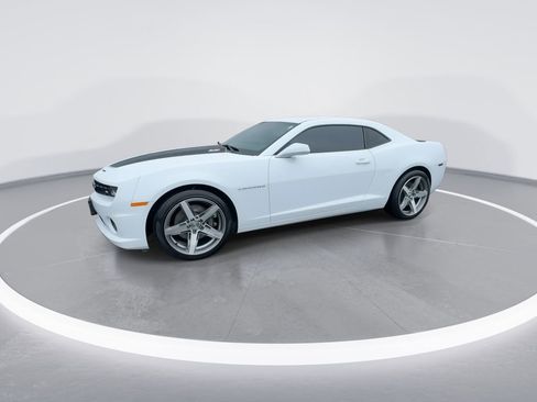 Used 2012 Chevrolet Camaro SS w/ Black Stripe Package RWD image 4