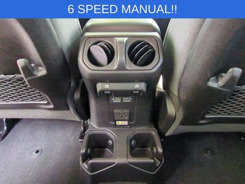 Used 2024 Jeep Wrangler Unlimited Rubicon w/ Technology Group AWD/4WD image 29