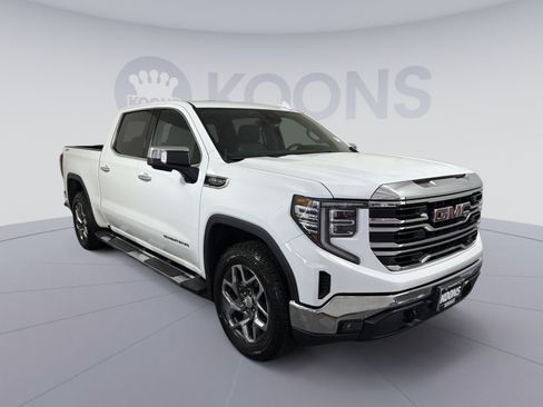 Used 2023 GMC Sierra 1500 SLT w/ SLT Premium Package AWD/4WD image 10
