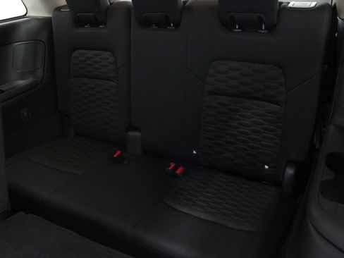 Used 2024 Nissan Pathfinder S FWD image 30