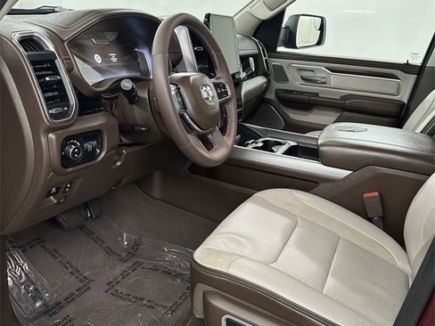 Used 2025 RAM 1500 Laramie image 11