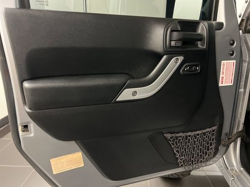 Used 2016 Jeep Wrangler Unlimited Sahara w/ Dual Top Group image 24