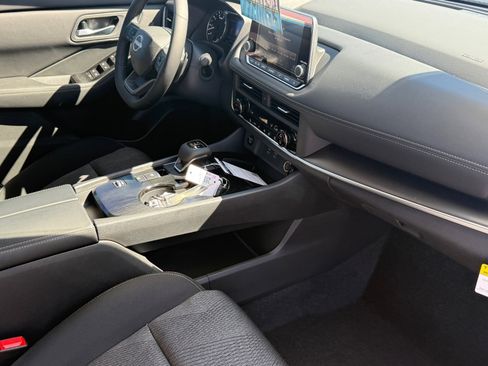 New 2026 Nissan Rogue SV w/ Cold Weather Package image 9