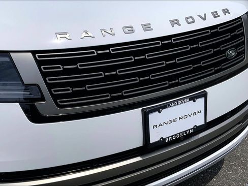 Used 2025 Land Rover Range Rover Long Wheelbase SE AWD/4WD image 30