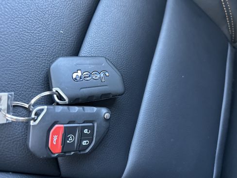 Used 2024 Jeep Wrangler Sahara w/ Technology Group image 20