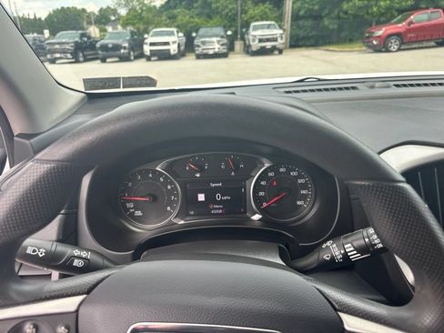 Used 2023 GMC Terrain SLE w/ Driver Convenience Package AWD/4WD image 29