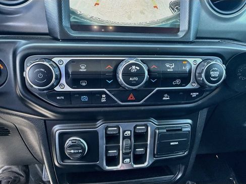 Used 2023 Jeep Wrangler Unlimited w/ 8.4" Radio Group AWD/4WD image 15