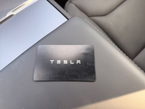 Used 2025 Tesla Model 3 Long Range RWD image 35
