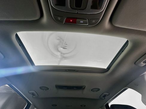 Used 2025 Kia Telluride S FWD image 26