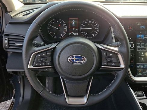 Used 2025 Subaru Outback Premium image 19