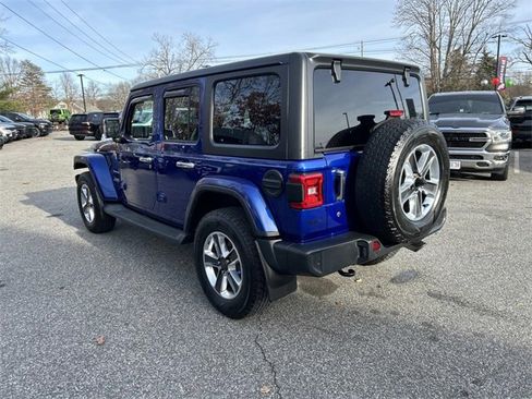 Used 2019 Jeep Wrangler Unlimited Sahara image 5