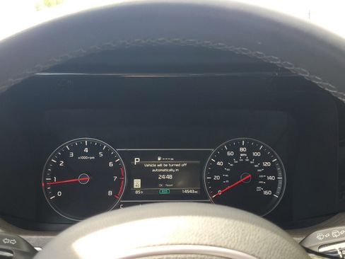 Used 2023 Kia Sorento S image 28