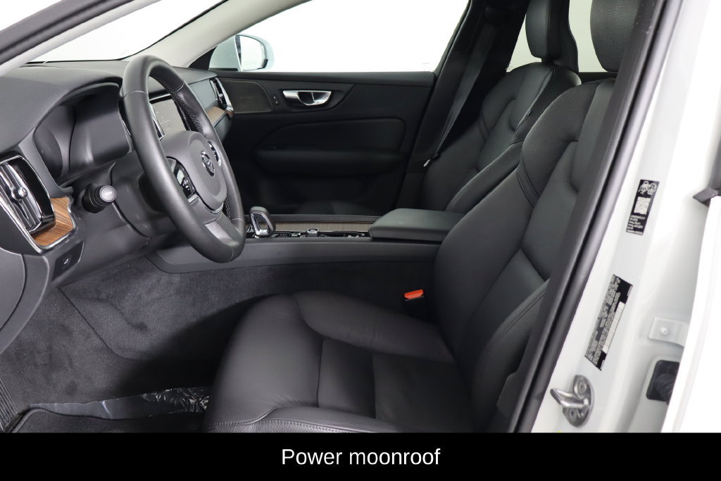 Used 2026 Volvo V60 B5 Cross Country Plus AWD/4WD image 7