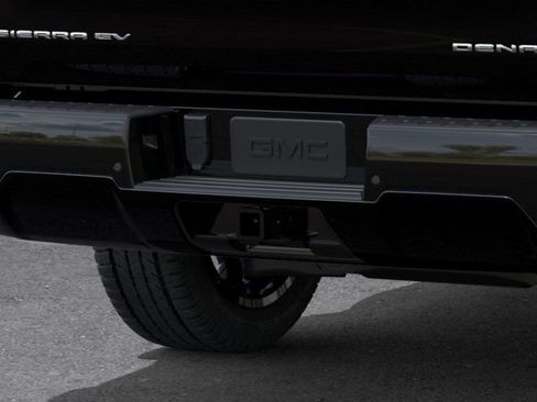 New 2025 GMC Sierra EV Denali image 22