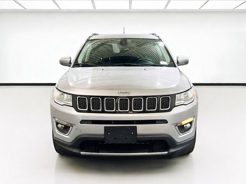 Used 2019 Jeep Compass Limited FWD image 2