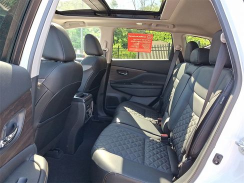 Certified 2024 Nissan Murano Platinum w/ Cargo Package image 11