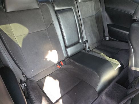 Used 2017 Dodge Challenger R/T Scat Pack w/ Leather Interior Group image 23