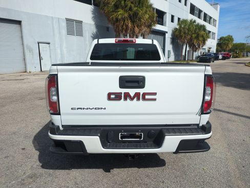 Used 2022 GMC Canyon Elevation Standard w/ Convenience Package image 6