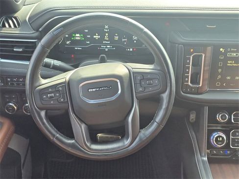 Used 2024 GMC Yukon Denali Ultimate image 13