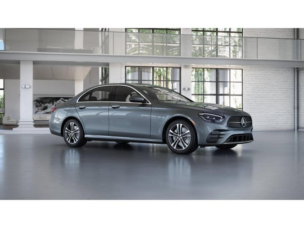 Used 2023 Mercedes-Benz E 350 4MATIC Sedan image 13