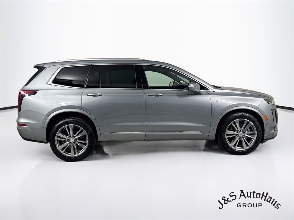 Used 2025 Cadillac XT6 Premium Luxury AWD/4WD image 8