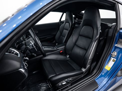 Certified 2015 Porsche Cayman S image 5