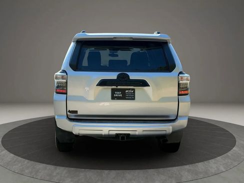 Used 2019 Toyota 4Runner TRD Off-Road Premium image 5