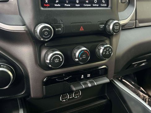 Used 2021 RAM 1500 Big Horn AWD/4WD image 12