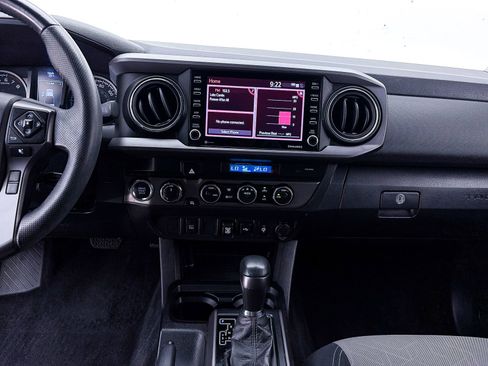 Used 2021 Toyota Tacoma TRD Off-Road AWD/4WD image 6