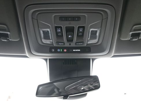 Used 2022 Chevrolet Silverado 1500 LT Trail Boss w/ LT Trail Boss Premium Package AWD/4WD image 28