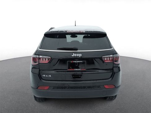 Certified 2022 Jeep Compass Latitude image 7