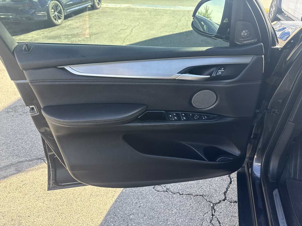 Used 2018 BMW X5 xDrive35i AWD/4WD image 12
