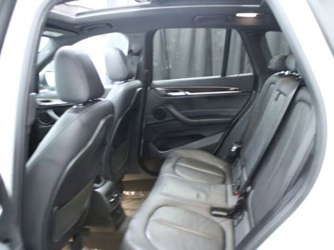 Used 2017 BMW X1 xDrive28i image 21