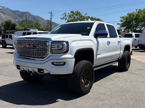 Used 2018 GMC Sierra 1500 Denali w/ Denali Ultimate Package AWD/4WD image 2