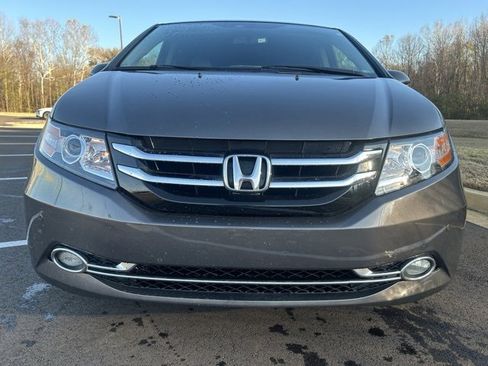 Used 2016 Honda Odyssey Touring image 2