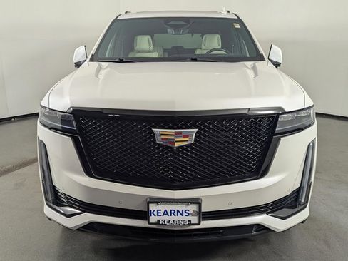 Used 2021 Cadillac Escalade Sport image 3