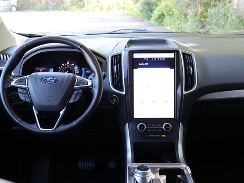 Used 2024 Ford Edge SEL AWD/4WD image 29