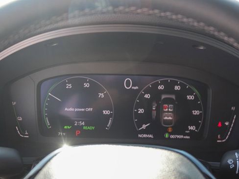 Certified 2025 Honda Civic Sport Touring image 23