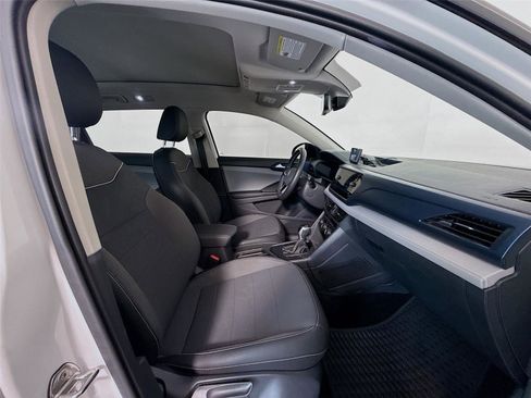 Used 2024 Volkswagen Taos SE w/ Panoramic Sunroof Package image 21