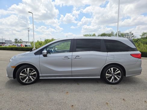 Used 2024 Honda Odyssey Touring image 16