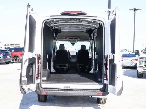 New 2026 Ford Transit 250 148 Medium Roof RWD image 31