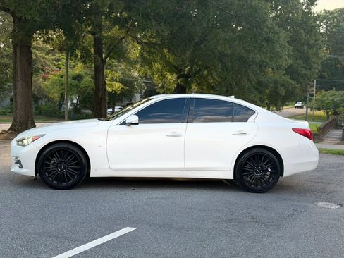 Used 2015 INFINITI Q50 Premium w/ Navigation Package AWD/4WD image 3