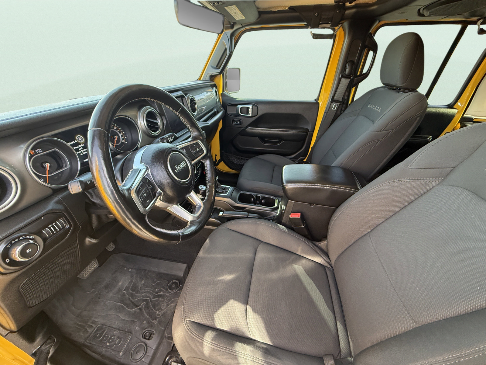 Used 2021 Jeep Wrangler Unlimited Sahara w/ Dual Top Group AWD/4WD image 9