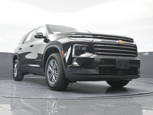 Used 2024 Chevrolet Traverse LT FWD image 68