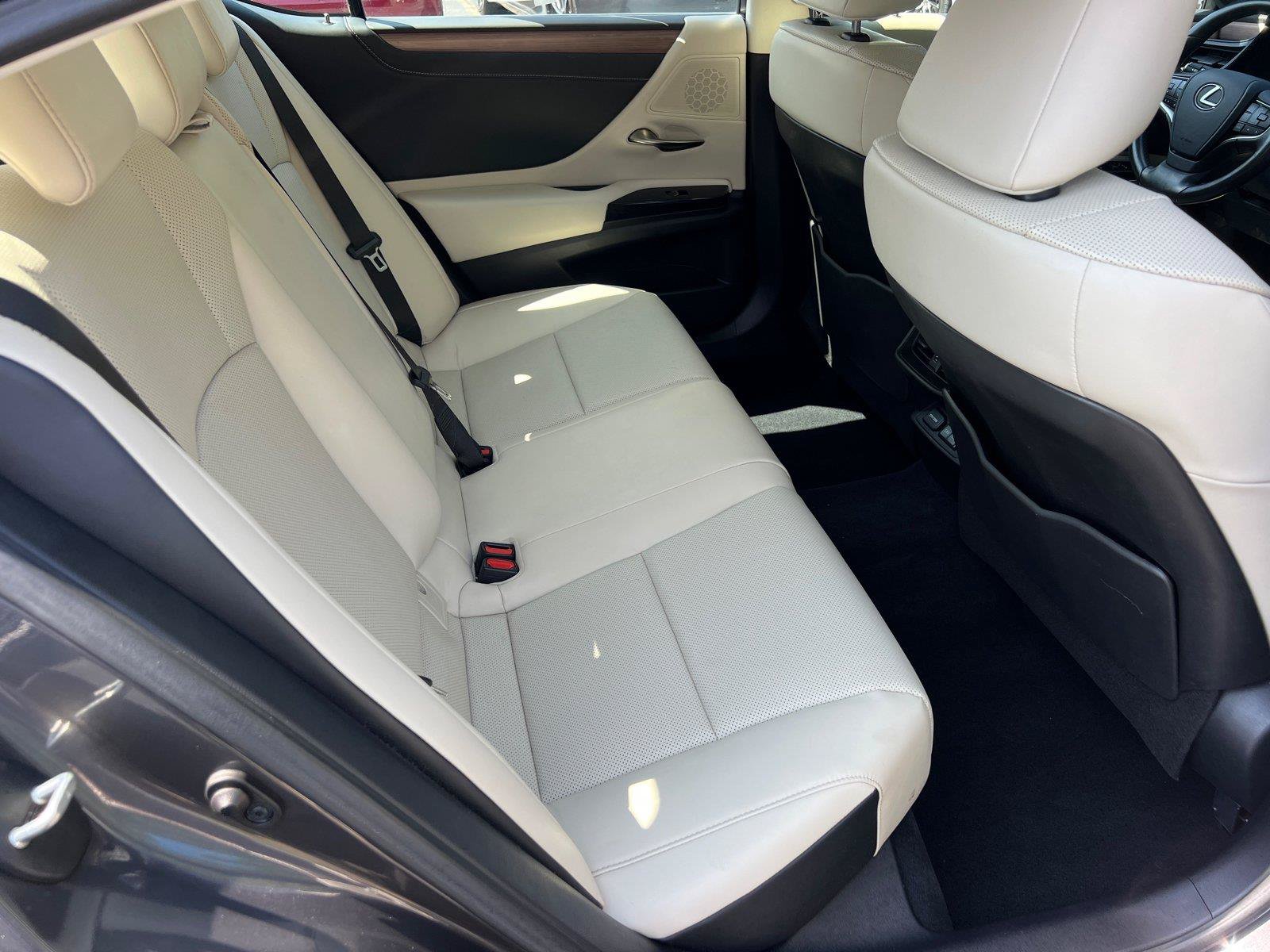 Certified 2025 Lexus ES 350 w/ Premium Package FWD image 15