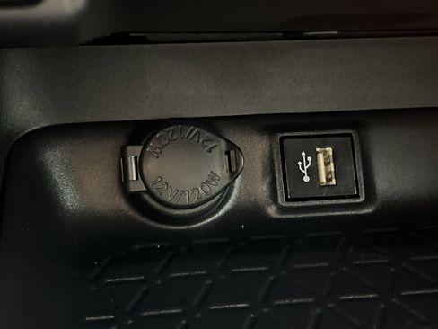 Used 2025 Toyota RAV4 LE FWD image 33