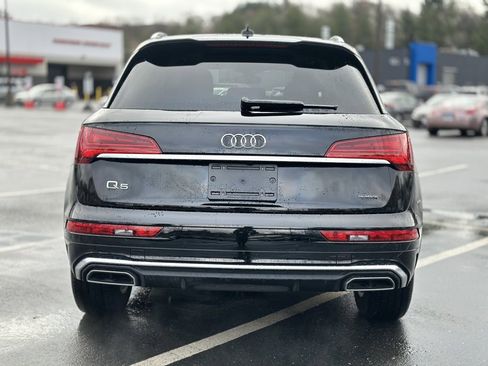 Used 2023 Audi Q5 2.0T Premium w/ Convenience Package image 5