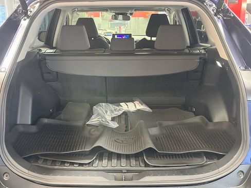 Used 2025 Toyota RAV4 XLE w/ Convenience Package AWD/4WD image 27